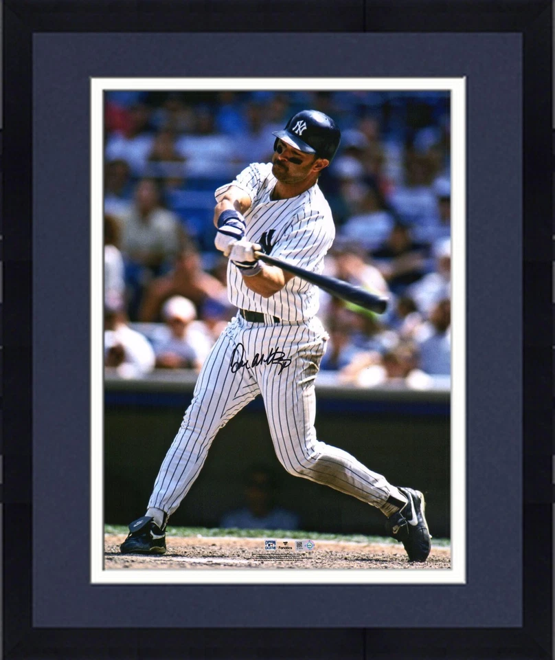 Fotografía enmarcada autografiada por Don Mattingly de los Yankees de Nueva York de 16" x 20" Foto 1 de 1