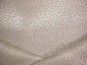 2-7/8Y KRAVET 34970 CHAMPAGNE PUTTY BROWN DOTTED SCALE CHEETAH UPHOLSTERY FABRIC - Picture 1 of 4