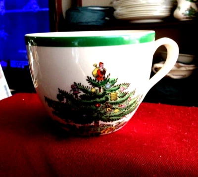 VINTAGE SPODE COFFEE / TEA CUP - "CHRISTMAS TREE" PATTERN -1980s -ENGLAND - MINT - Image 1 of 4