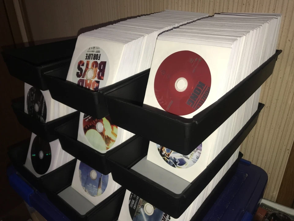 1/3 4K UHD Blu-Ray You Choose Your Title! Disc Only Horror Comedy Disney Marvel - Image 1 of 1