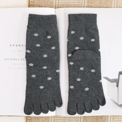 3 pares de calcetines deportivos cómodos de algodón a lunares con cinco dedos y puntera para damas niñas Foto 1 de 4