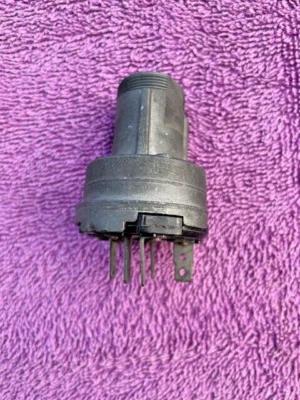 Chevrolet Truck 62-64 Chevy II 65-66 1962-66 furgoneta interruptor de encendido nuevo de stock #1116626 Foto 1 de 4