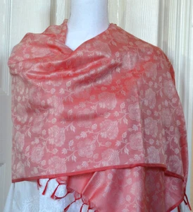 Banaras Seda Salmón Color Rojo Tejido Gran Diseño Floral Estola, Envoltura, Chal - Imagen 1 de 7