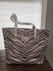 NWT Glamorous Michael Kors Beauty Tote Bag - Picture 1 of 5