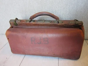 Leather Doctors Bag, 1940s France - Picture 1 of 11