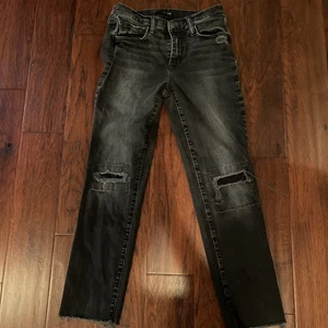 Pantalones de mezclilla para mujer Joe's talla Dobladillo deshilachado rasgado envejecido W27 mezcla de algodón - Imagen 1 de 5