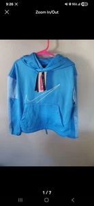 Nike Therma Dri-Fit Girls Size S Light Photo Blue Pullover Hoodie Sweatshirt NWT - Picture 1 of 5