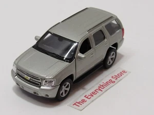 Welly 2008 Chevy Tahoe LT dorado claro 4,5" largo envío gratuito - Imagen 1 de 4