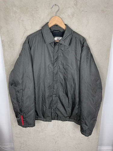 Prada Uomo Nylon Art. Tappetino SGV69. 642 Tg. 52 Giacca Cappotto XL Extra Large Verde
