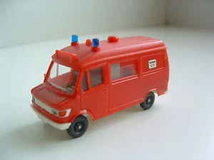 Wiking H0 1/87 MB 207 D Feuerwehr Krankenwagen TOP B19 - Bild 1 von 4