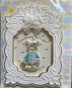 Marco del tesoro de recuerdo de jardín de rosas de Carol SOMEBUNNY LOVES YOU troquelado en relieve - Imagen 1 de 5