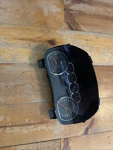 🏁2016 Chevy Tahoe 5.3L Instrument Gauge Cluster Speedometer OEM ID 23391331 - Picture 1 of 12