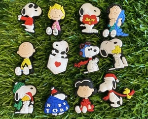 Paquete de 10 dijes para zapatos temáticos de Snoopy compatibles con Crocs - Imagen 1 de 1