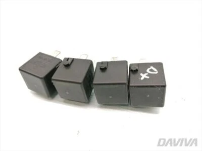 2006 Mercedes-Benz A-Class A 180 CDi Diesel 80kW (109HP) Black Fuses A0025421319 - Image 1 of 4