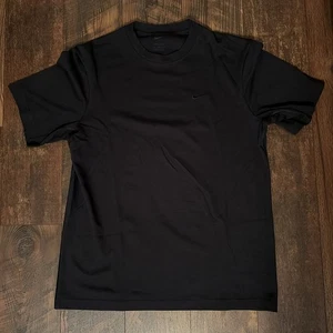 NWOT Nike Primary Short Sleeve Black Versatile T-Shirt Size Medium M DV9831 010 - Bild 1 von 11