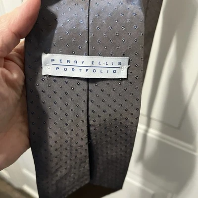 Perry Ellis Portfolio Silk Tie purple Geometric  - Image 1 of 4