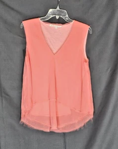 RACHEL Rachel Roy - Blusa sin mangas con capa de poliéster color coral - Talla mediana - Imagen 1 de 2