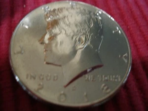 2018 D Kennedy BU Half Dollar Directly From Mint Roll - Picture 1 of 3