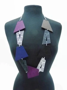 Holzschmuck  - Bild 1 von 1