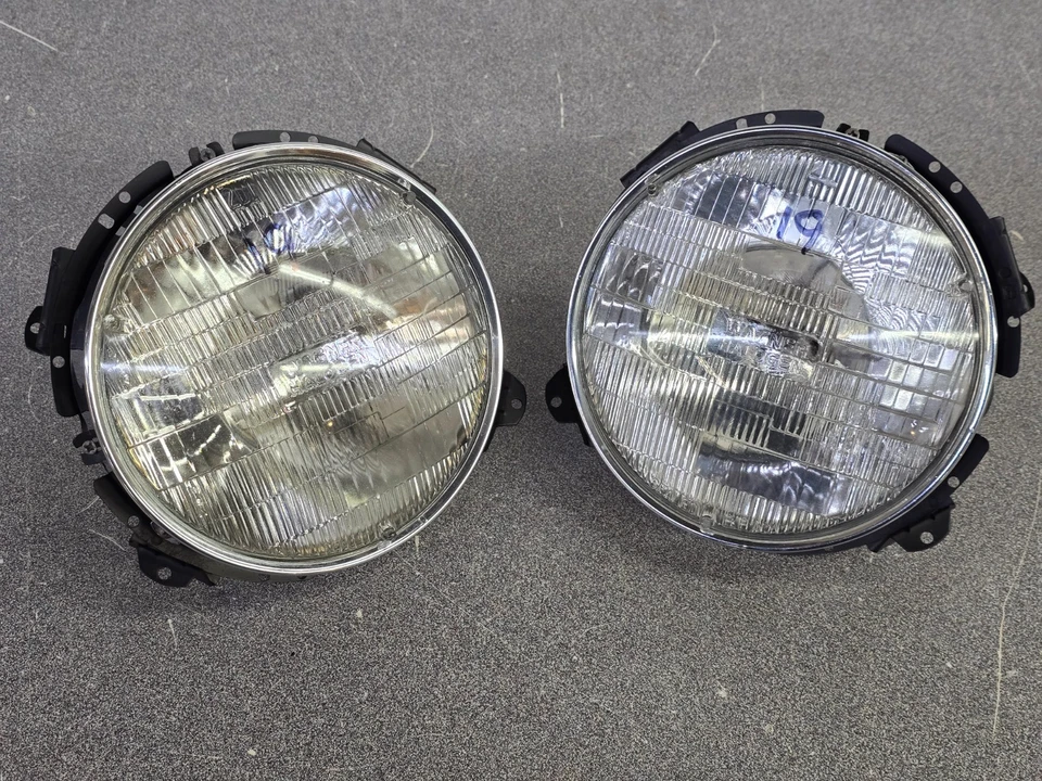 PAR DE FAROS DE HAZ SELLADO ORIGINALES RESTAURADOS PORSCHE 911 912E 930 PUNTO 68-86 #19 Foto 1 de 4