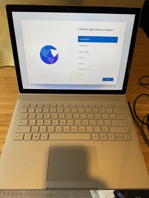 Microsoft Surface Book 13.5" (128GB SSD, Intel Core i5-6300U, 2.40GHz, 8GB RAM) - Image 1 of 4