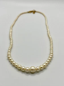 Collana di perle finte vintage 1928 ~ filo graduato anni 90 - Foto 1 di 10