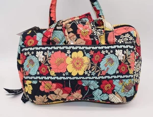Vera Bradley "Lunch Date" Bag in "Happy Snails" Pattern - Picture 1 of 15