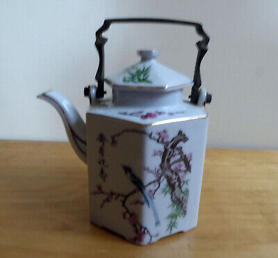 Six Sided Japanese Tea Pot With Metal Handle And Floral And Paradise Bird • 14.50£