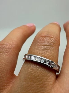 PLATINUM HALF ETERNITY 0.25CT DIAMONDS RING GG410 - Picture 1 of 24