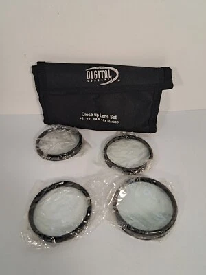 Digital Concepts 4 Piece Clise Up Lens Set +1, +2, +3 & 10× Macro - Image 1 of 2
