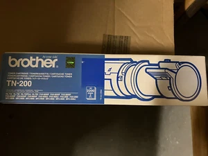 2 Stück Brother TN-200 Tonerkassetten 2200 Seiten Schwarz NEU Original OVP - Zdjęcie 1 z 2