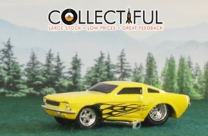 FUNLINE - MUSCLE MACHINES - FORD MUSTANG - YELLOW - 2002 - DIECAST 1:63 🔥 299 - Picture 1 of 6