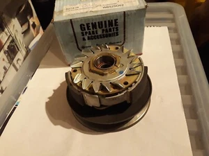 Original Piaggio Antriebsriemenscheibe Kupplungsbaugruppe 82747R CM162404 827458 830581 - Bild 1 von 4