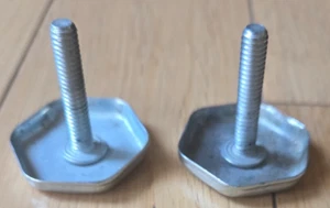 2 pcs Viking Refrigerator Leveling Foot (from Counter Fridge VUWC140) - Picture 1 of 5