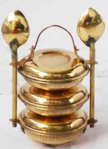 Vintage Brass Lunch Box Dollhouse Small Miniature Toys 2*2*3.5 inch - Picture 1 of 4