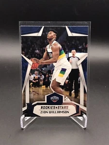 ZION WILLIAMSON 2019-2020 PANINI CHRONICLES ROOKIES & STARS #699 Karte Basketball - Bild 1 von 2