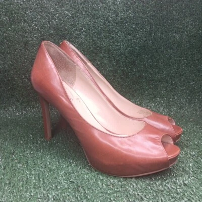Zapatos de tacón Guess Usados en Excelente Condición para Mujer Marrón Punta abierta Plataforma 4" Talla 8 M Envío Gratis Foto 1 de 4