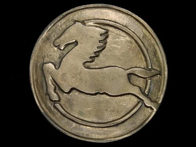 TB01140 VINTAGE AÑOS 70 **CABALLO SALVAJE** HEBILLA DE CINTURÓN DE LATÓN MACIZO Foto 1 de 2