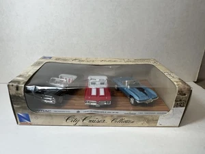 City Cruiser Collection 1966 GTO, 1970 Olds 442 W-30, 1967 Corvette 1:43 Diecast - Picture 1 of 8