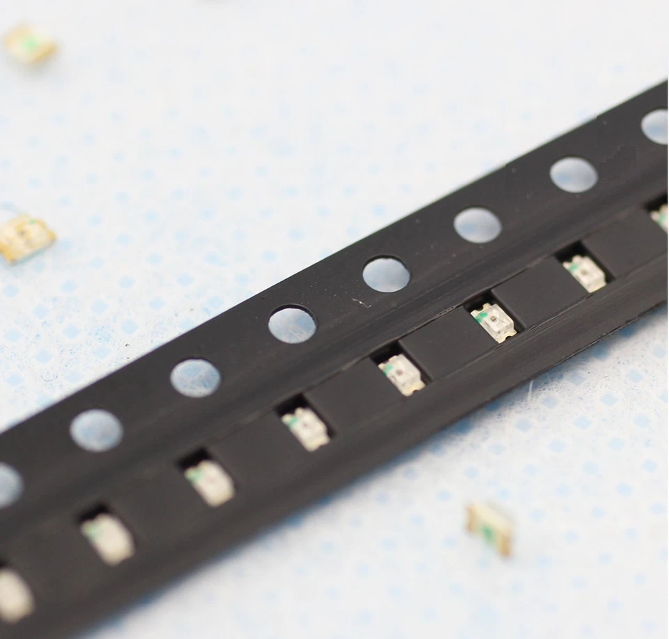 50 Stück RGB LED SMD SMT 0603 RGB LED Superhelle LED Lampe Birne  - Bild 1 von 1