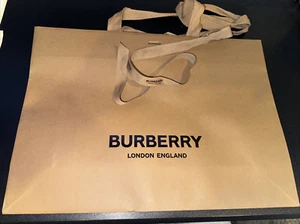 Original Burberry Einkaufstasche Papiertüte Geschenktüte Luxus Verpackung 12 x 16,5 Zoll - Bild 1 von 2