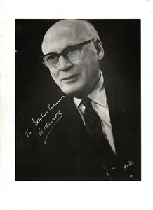 Sol Hurok SIGNED photo of famous impresario, manager, producer - Picture 1 of 5