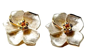 Ohrringe Vintage Blume weiß Emaille Strass Staubblätter fünf Blütenblätter perlmutt - Bild 1 von 24