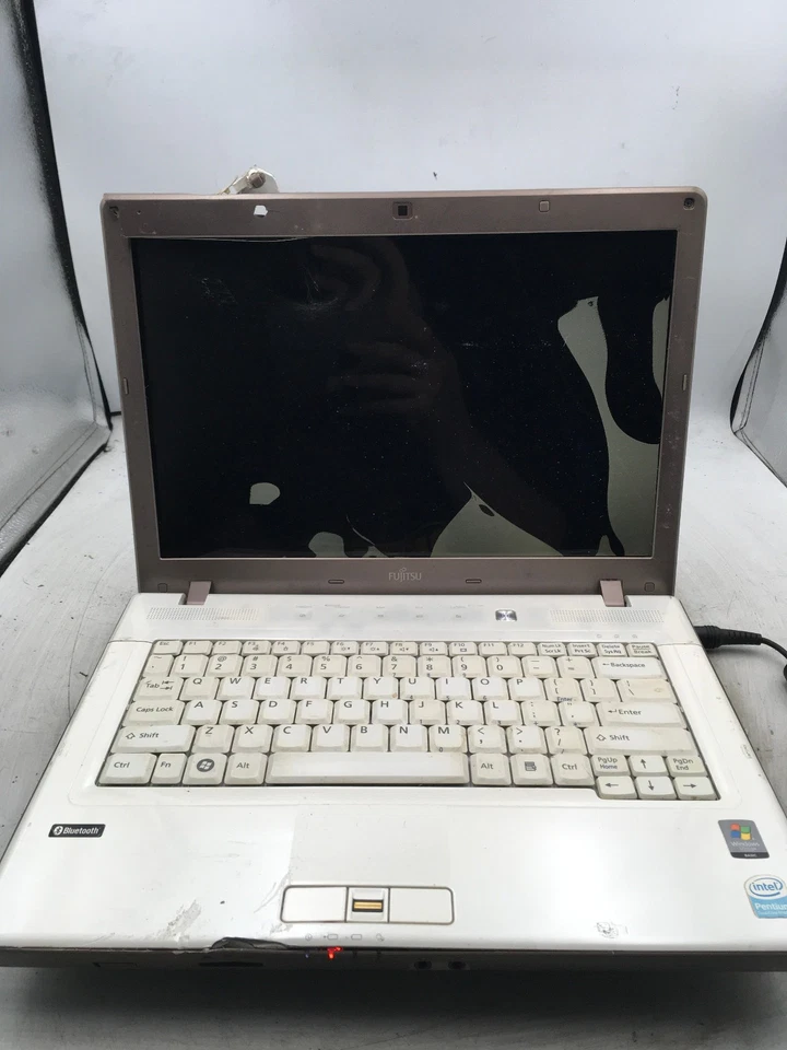 FUJITSU L SERIES L1010 - FOR PARTS/REPAIR - INTEL CORE 2 DUO - 2GB RAM - READ-BB - Image 1 of 4