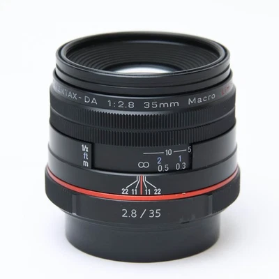 PENTAX HD DA35mm F/2.8 Macro Limited Black #482 - Image 1 of 4