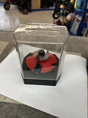 "Panel elevado Freud 99-566 con cortadores Broca de enrutador de corte cuadrado de 3-1/2"" de diámetro (B6)" Foto 1 de 2