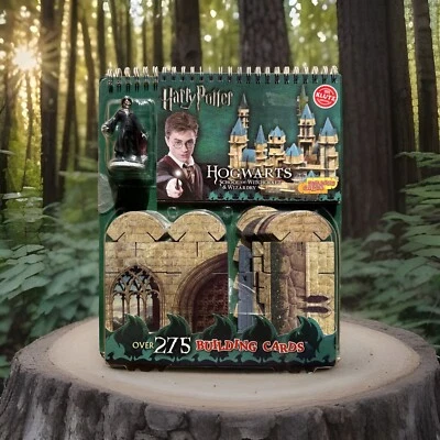 KLUTZ HARRY POTTER HOGWARTS BUILDING CARDS SET W/POTTER FIGURE Fast Ship - Image 1 of 4