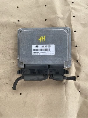 Centralina Motore ECU VW PASSAT 1.6 3B0907557P 5WP4440  AHL - Immagine 1 di 3