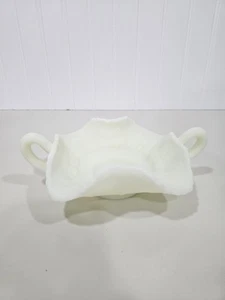 Vintage Fenton Vaseline Satin Custard 2-Handled 'Butterfly' Bon-Bon Dish - Picture 1 of 10