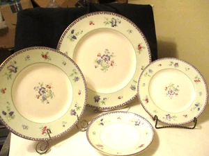 Meadow Field Wedgewood 4 Piece Plate Set Made in England - Picture 1 of 5